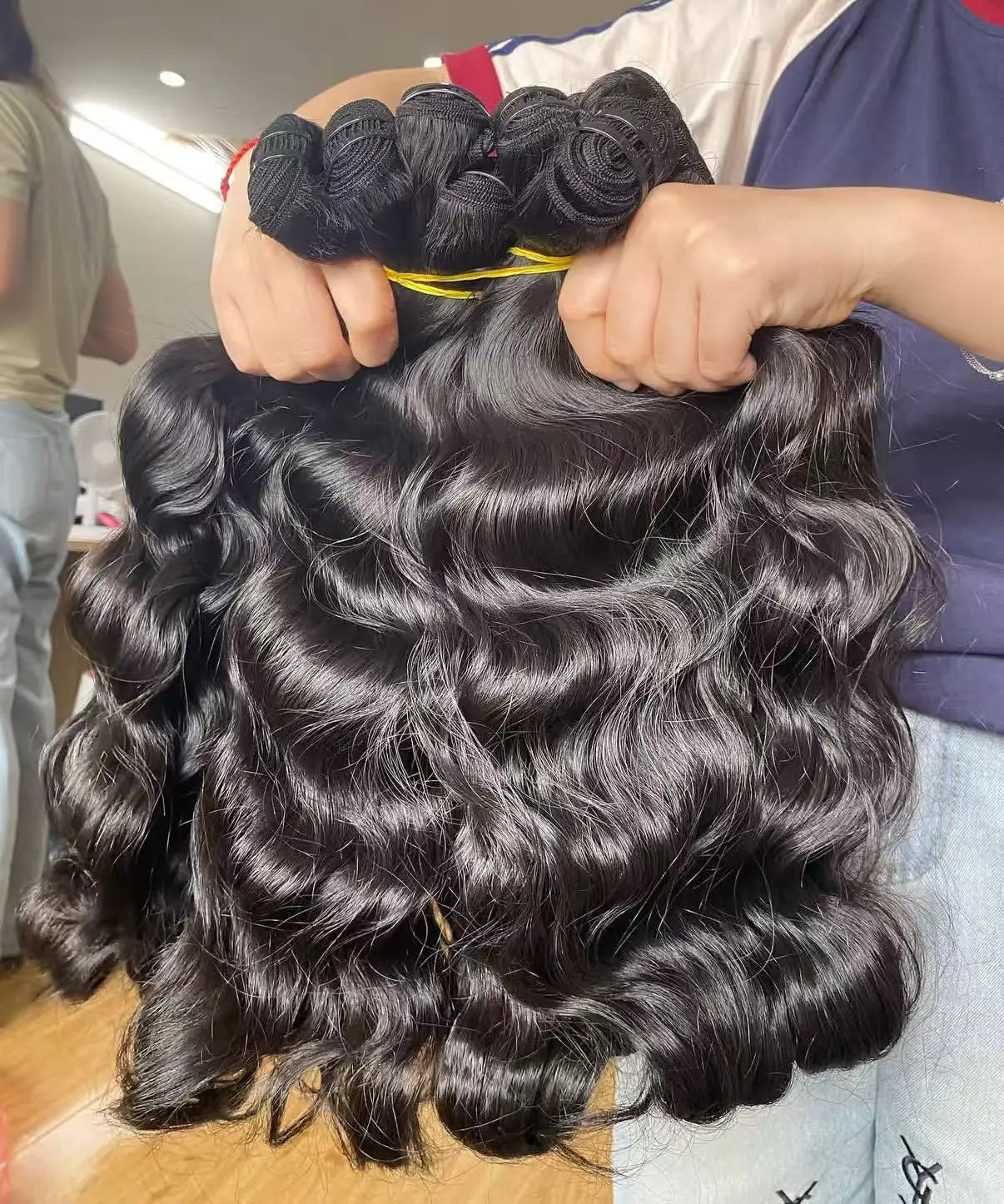 100% Raw Cuticle Aligned Human Hair Bone Straight Large Stock Top Quality Virgin Hair 100% Natural Wave Loose Deep Wave