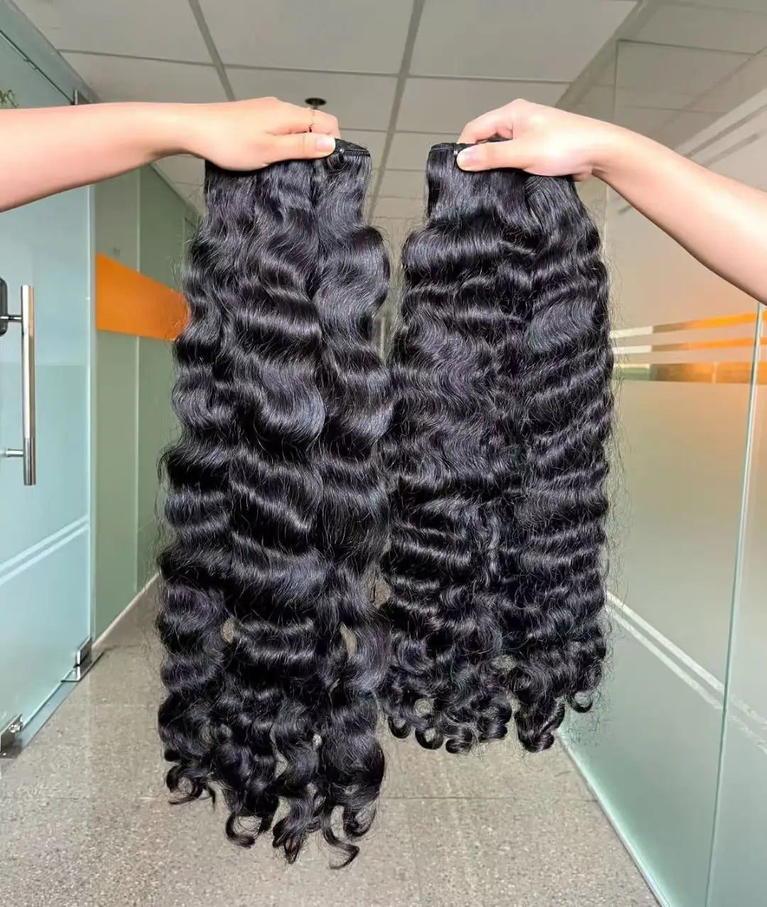 100% Raw Cuticle Aligned Human Hair Bone Straight Large Stock Top Quality Virgin Hair 100% Natural Wave Loose Deep Wave