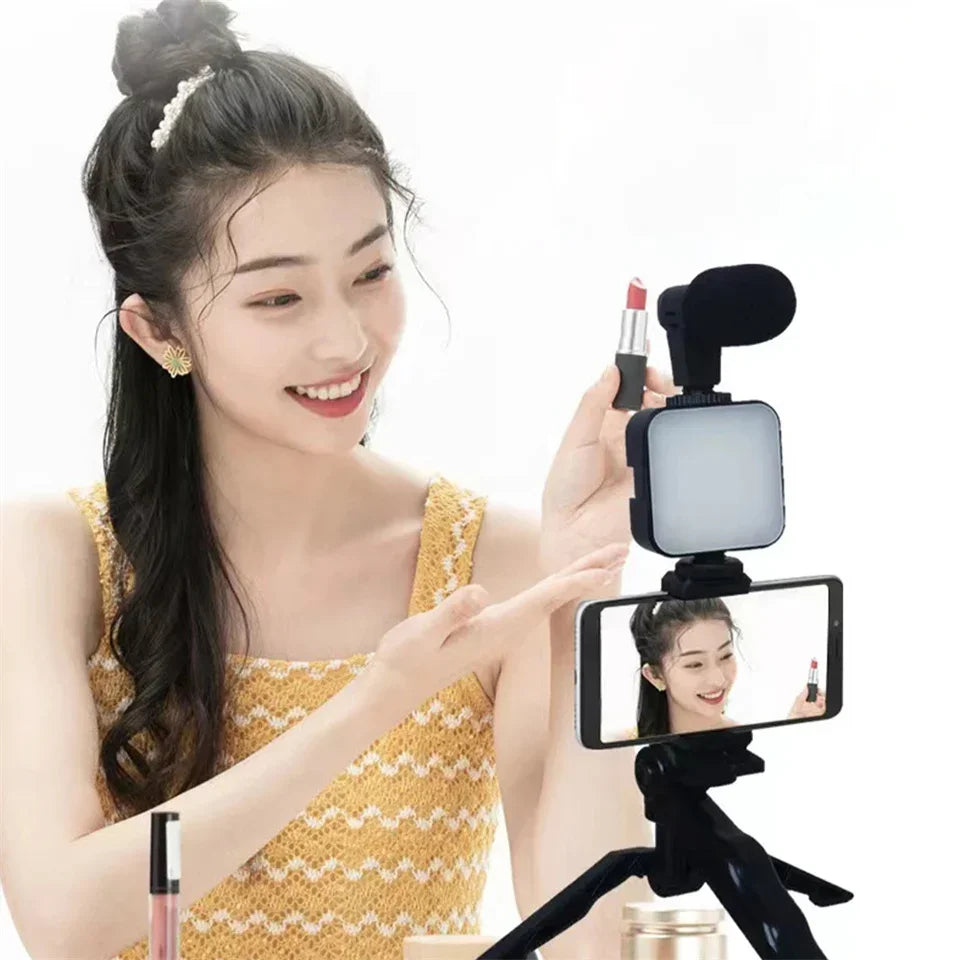 Clearance_Smartphone Vlogging Kit With Tripod Phone Holder Mini Microphone LED Fill Light Starter For TikTok Live Stream Video Y